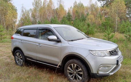 Geely Atlas I, 2018 год, 1 740 000 рублей, 3 фотография