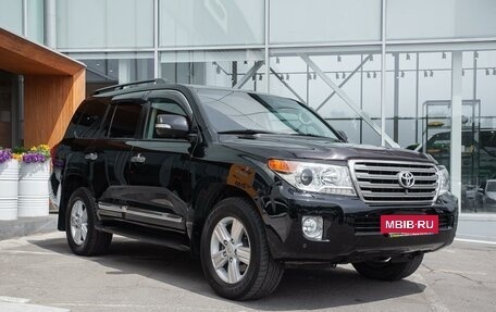 Toyota Land Cruiser 200, 2012 год, 3 298 000 рублей, 6 фотография