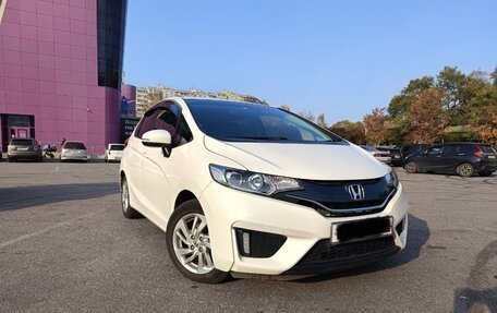 Honda Fit III, 2015 год, 1 379 000 рублей, 2 фотография