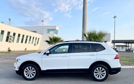 Volkswagen Tiguan II, 2017 год, 2 100 000 рублей, 2 фотография