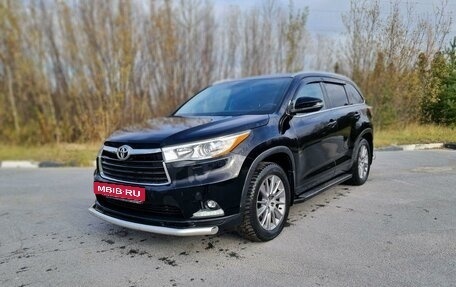 Toyota Highlander III, 2014 год, 3 650 000 рублей, 15 фотография