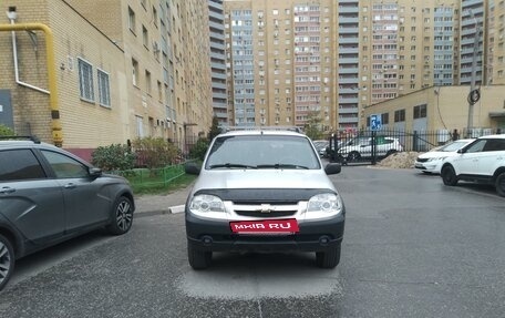 Chevrolet Niva I рестайлинг, 2009 год, 369 000 рублей, 3 фотография