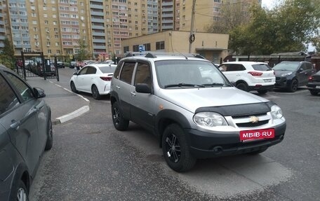 Chevrolet Niva I рестайлинг, 2009 год, 369 000 рублей, 2 фотография