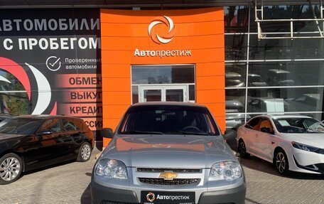 Chevrolet Niva I рестайлинг, 2011 год, 720 000 рублей, 2 фотография