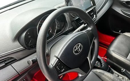 Toyota Vios III, 2021 год, 1 350 000 рублей, 10 фотография