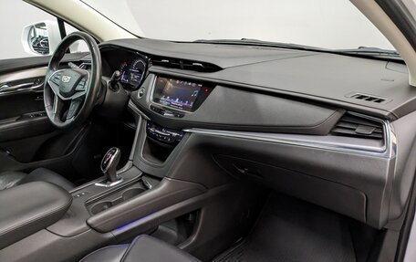 Cadillac XT5 I рестайлинг, 2016 год, 3 040 000 рублей, 11 фотография