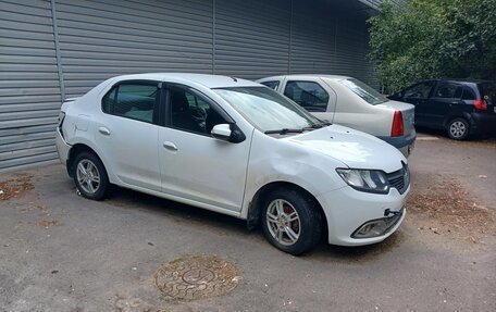 Renault Logan II, 2017 год, 500 000 рублей, 1 фотография