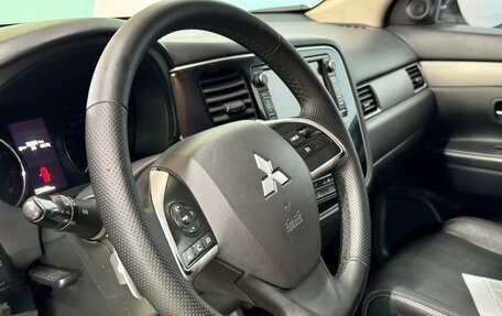 Mitsubishi Outlander III рестайлинг 3, 2013 год, 1 334 000 рублей, 11 фотография