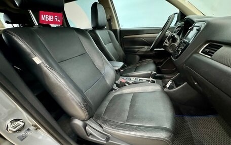 Mitsubishi Outlander III рестайлинг 3, 2013 год, 1 334 000 рублей, 21 фотография