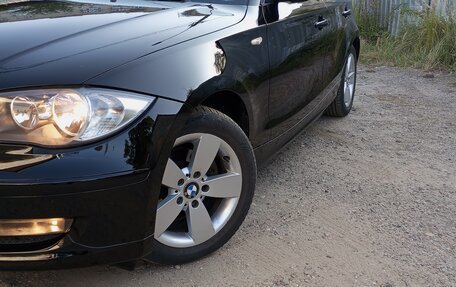 BMW 1 серия, 2010 год, 900 000 рублей, 2 фотография