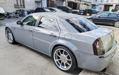 Chrysler 300C II, 2006 год, 1 150 000 рублей, 6 фотография