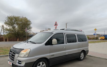 Hyundai Starex I рестайлинг, 2007 год, 1 000 000 рублей, 2 фотография