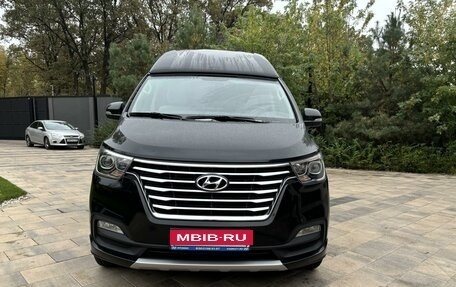 Hyundai Grand Starex Grand Starex I рестайлинг 2, 2019 год, 5 200 000 рублей, 31 фотография