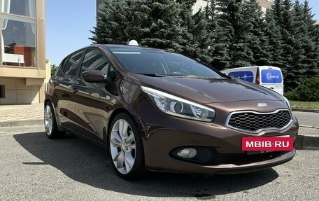 KIA cee'd III, 2013 год, 1 340 000 рублей, 2 фотография