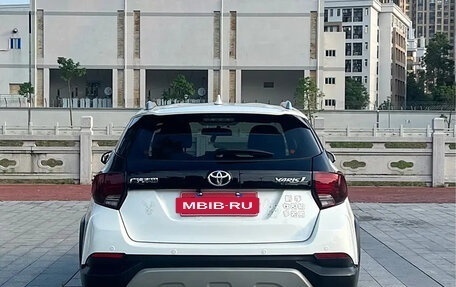 Toyota Yaris, 2022 год, 1 540 000 рублей, 5 фотография