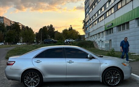 Toyota Camry, 2008 год, 1 550 000 рублей, 5 фотография