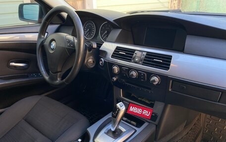 BMW 5 серия, 2009 год, 950 000 рублей, 9 фотография