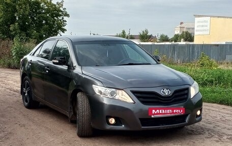 Toyota Camry, 2010 год, 850 000 рублей, 3 фотография