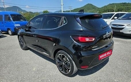 Renault Clio IV рестайлинг, 2019 год, 1 550 000 рублей, 4 фотография