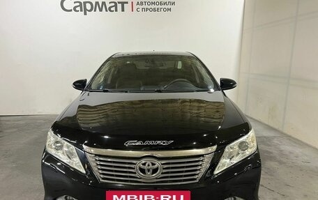 Toyota Camry, 2011 год, 1 750 000 рублей, 2 фотография