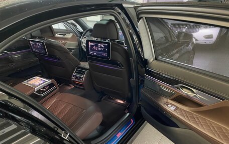 BMW 7 серия, 2019 год, 8 999 999 рублей, 7 фотография