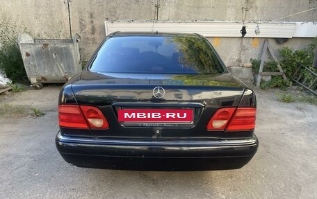 Mercedes-Benz E-Класс, 1996 год, 230 000 рублей, 4 фотография