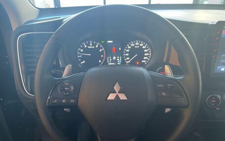 Mitsubishi Outlander III рестайлинг 3, 2013 год, 1 522 000 рублей, 14 фотография