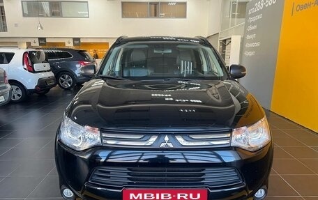 Mitsubishi Outlander III рестайлинг 3, 2013 год, 1 522 000 рублей, 8 фотография