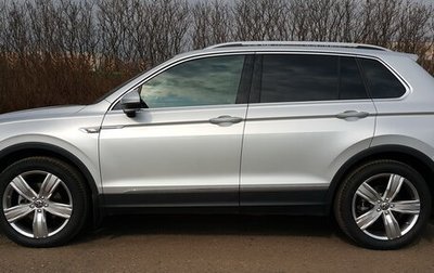 Volkswagen Tiguan II, 2018 год, 2 800 000 рублей, 1 фотография