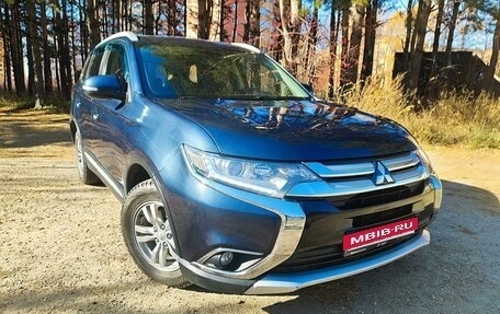 Mitsubishi Outlander III рестайлинг 3, 2018 год, 1 680 000 рублей, 1 фотография