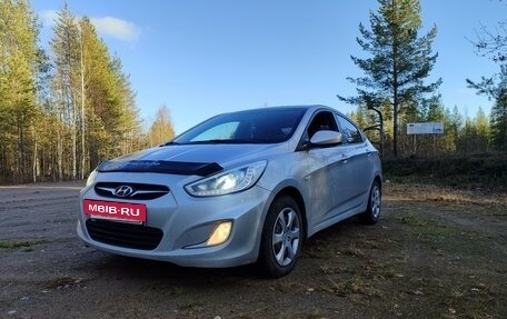 Hyundai Solaris II рестайлинг, 2013 год, 760 000 рублей, 2 фотография