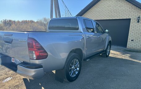 Toyota Hilux VIII, 2019 год, 2 850 000 рублей, 6 фотография