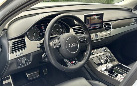 Audi S8, 2013 год, 5 300 000 рублей, 19 фотография