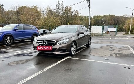 Mercedes-Benz E-Класс, 2015 год, 2 450 000 рублей, 1 фотография