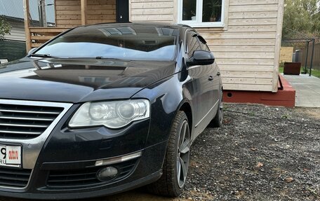 Volkswagen Passat B6, 2010 год, 965 000 рублей, 3 фотография