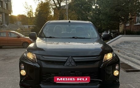 Mitsubishi L200 IV рестайлинг, 2019 год, 2 150 000 рублей, 12 фотография