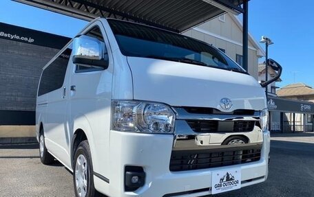 Toyota HiAce H200, 2023 год, 5 195 000 рублей, 3 фотография