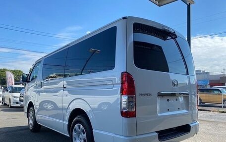 Toyota HiAce H200, 2023 год, 5 195 000 рублей, 6 фотография