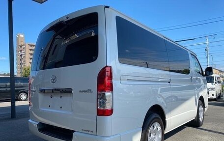 Toyota HiAce H200, 2023 год, 5 195 000 рублей, 7 фотография