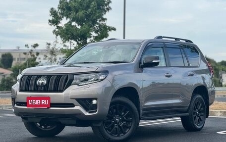 Toyota Land Cruiser Prado 150 рестайлинг 2, 2023 год, 6 655 000 рублей, 2 фотография