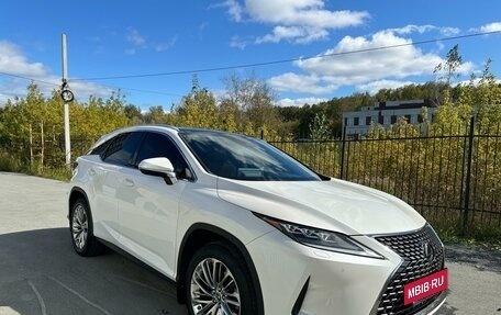 Lexus RX IV рестайлинг, 2020 год, 6 000 000 рублей, 1 фотография