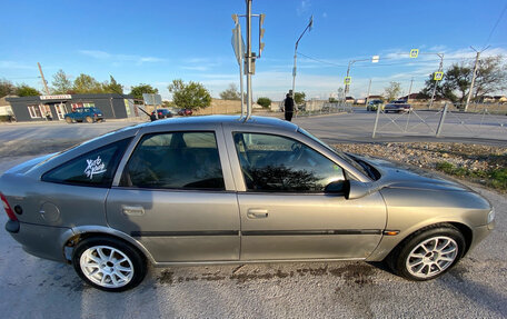 Opel Vectra B рестайлинг, 1997 год, 290 000 рублей, 2 фотография