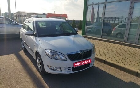 Skoda Fabia II, 2011 год, 650 000 рублей, 3 фотография