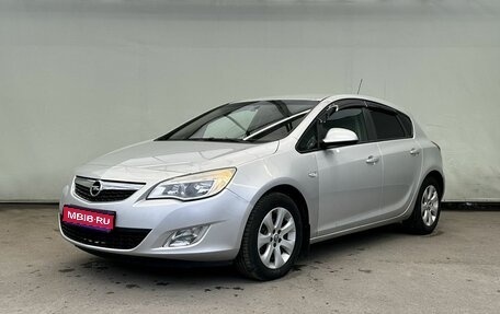 Opel Astra J, 2011 год, 800 000 рублей, 1 фотография