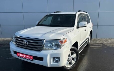 Toyota Land Cruiser 200, 2014 год, 3 999 000 рублей, 1 фотография