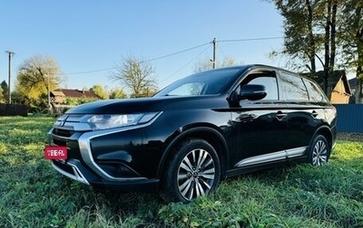 Mitsubishi Outlander III рестайлинг 3, 2018 год, 1 699 999 рублей, 1 фотография