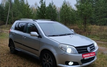 Geely MK Cross I, 2013 год, 299 000 рублей, 2 фотография