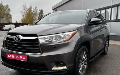 Toyota Highlander III, 2014 год, 3 300 000 рублей, 1 фотография