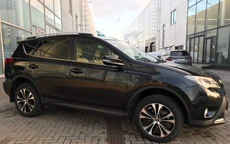 Toyota RAV4, 2015 год, 2 410 000 рублей, 5 фотография