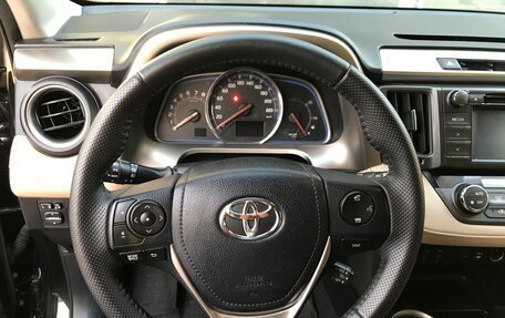 Toyota RAV4, 2015 год, 2 410 000 рублей, 12 фотография